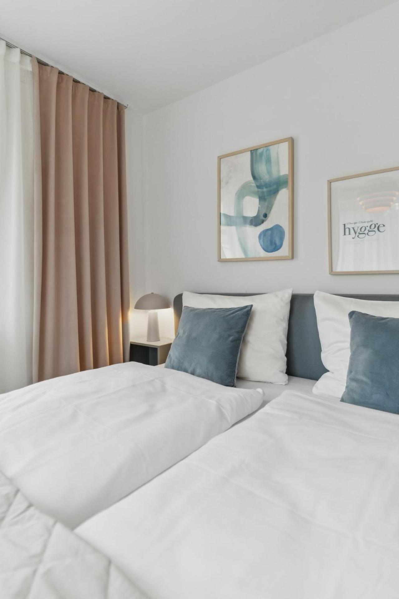 Deluxe Apartment In Bielefeld City Mit Parkplatz Und Balkon Ngoại thất bức ảnh