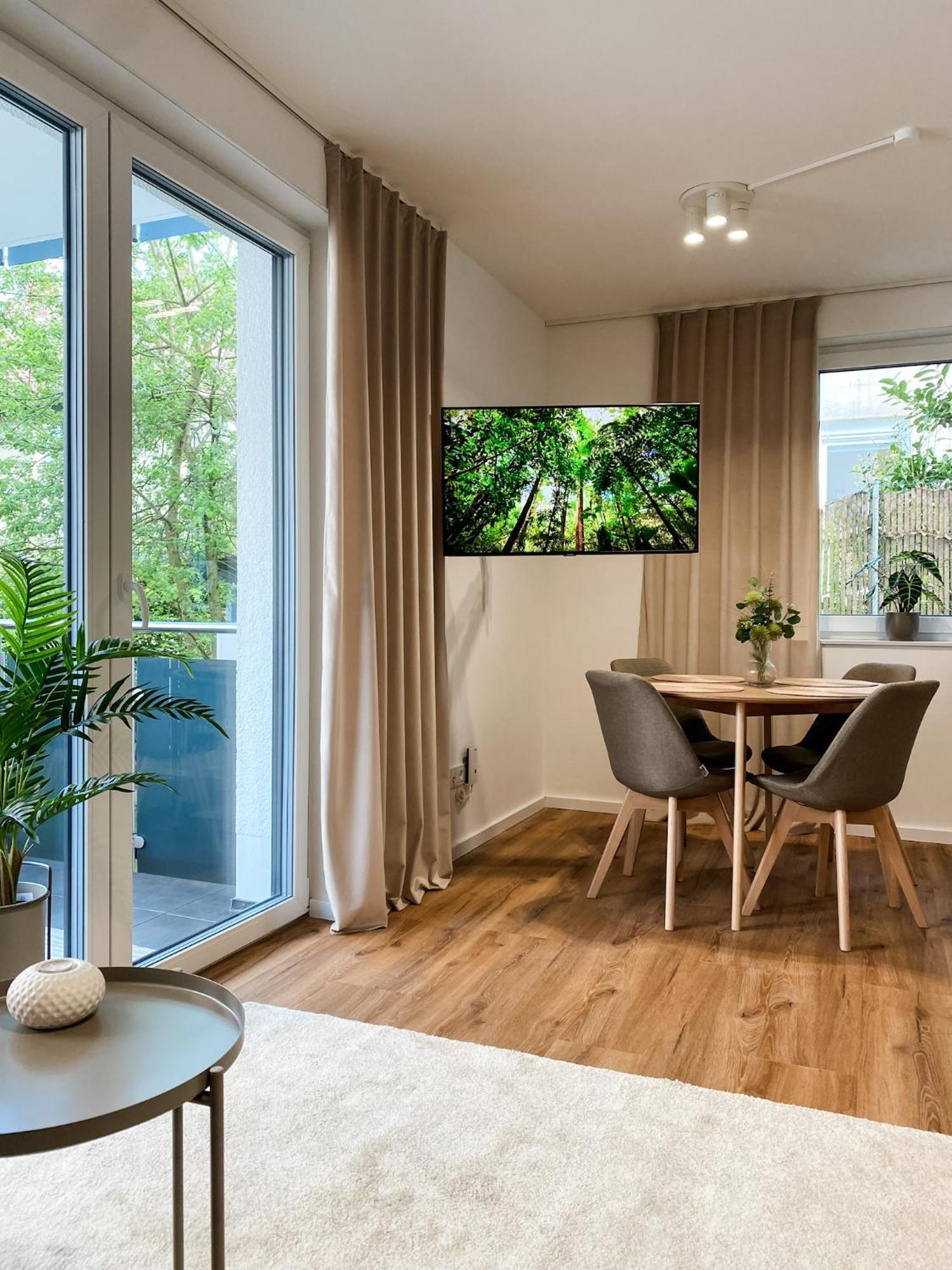 Deluxe Apartment In Bielefeld City Mit Parkplatz Und Balkon Ngoại thất bức ảnh